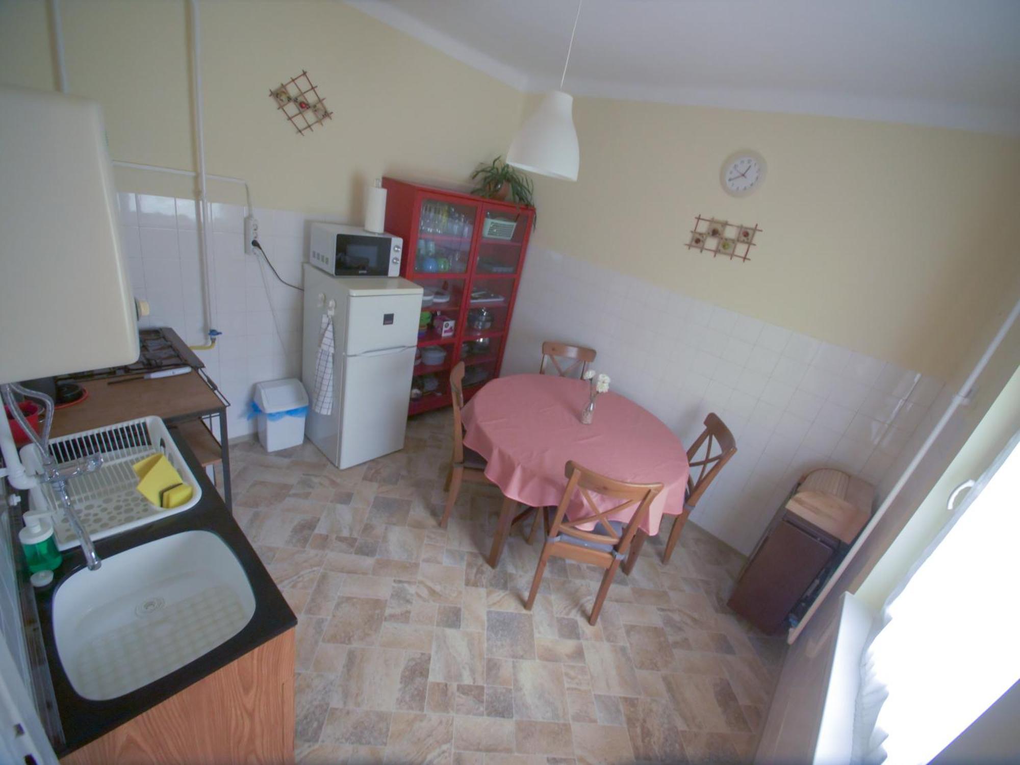Estike Apartment Балатонлеле Екстериор снимка